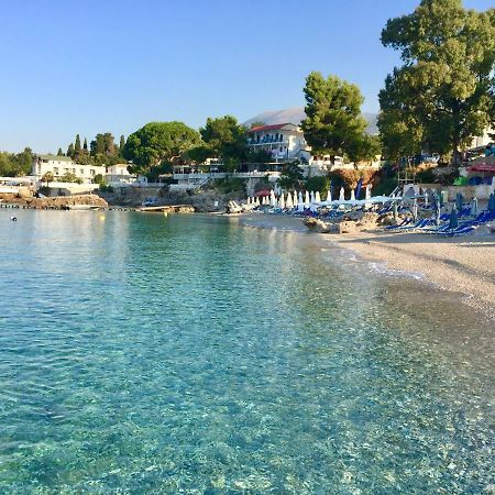 Beachfront Apartments Dhërmi Kültér fotó